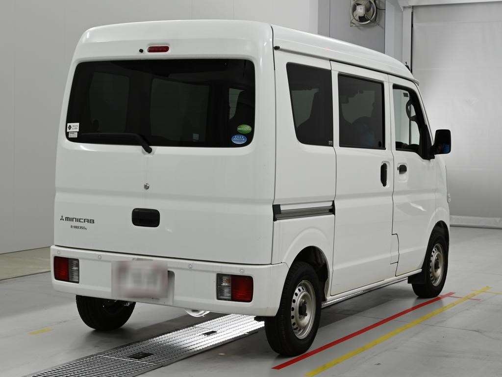 MITSUBISHI MINICAB