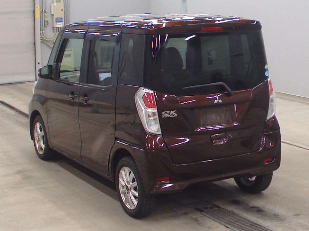 MITSUBISHI EK SPACE
