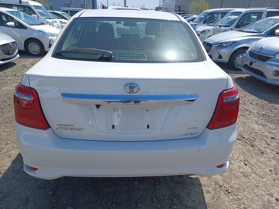 TOYOTA COROLLA AXIO