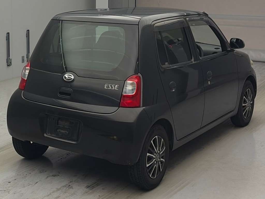 DAIHATSU ESSE