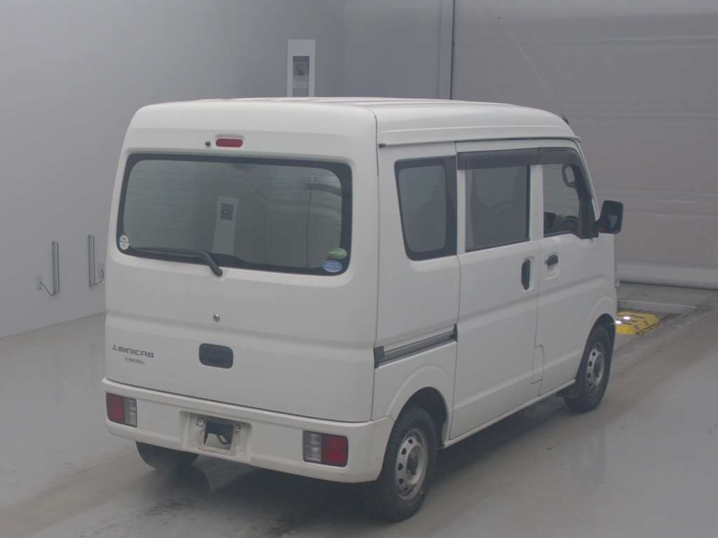 MITSUBISHI MINICAB
