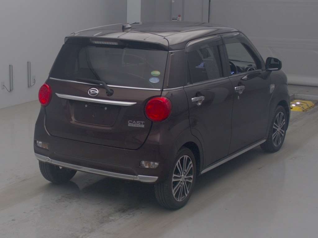 DAIHATSU CAST