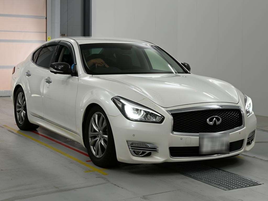 NISSAN FUGA
