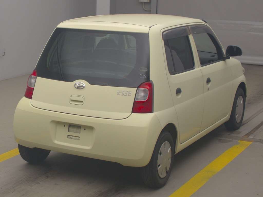 DAIHATSU ESSE