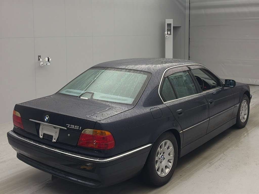 BMW 7-SERIES