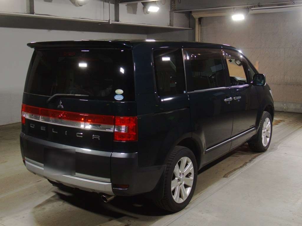 MITSUBISHI DELICA D:5