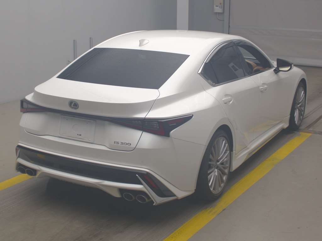 LEXUS IS300