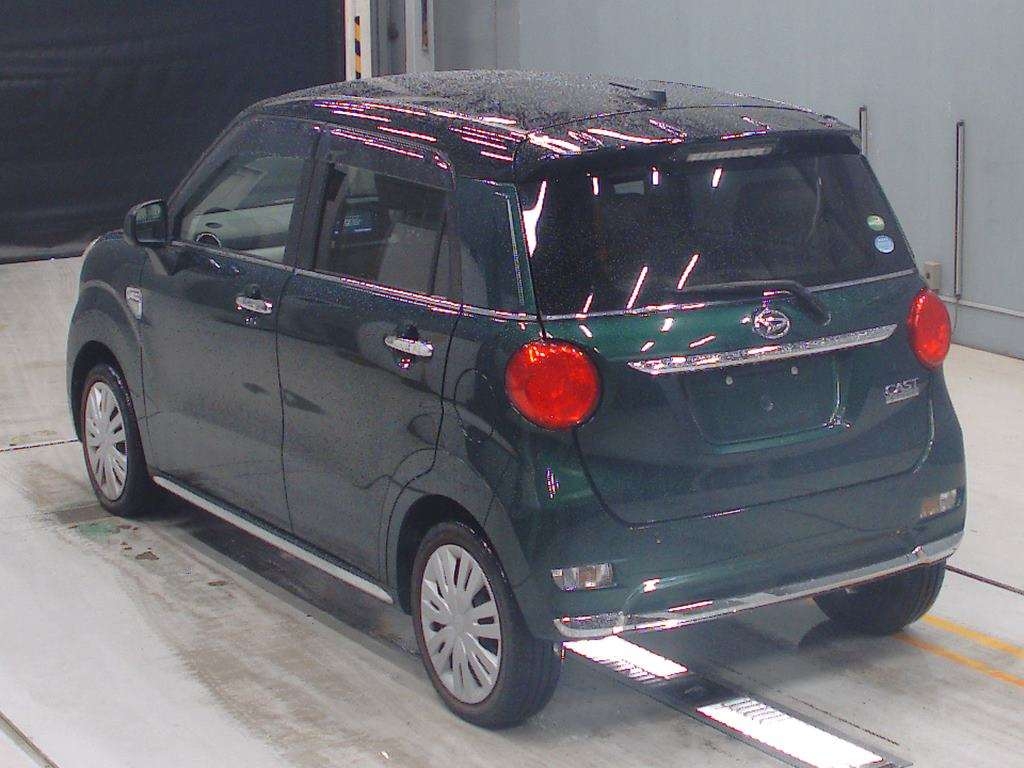 DAIHATSU CAST