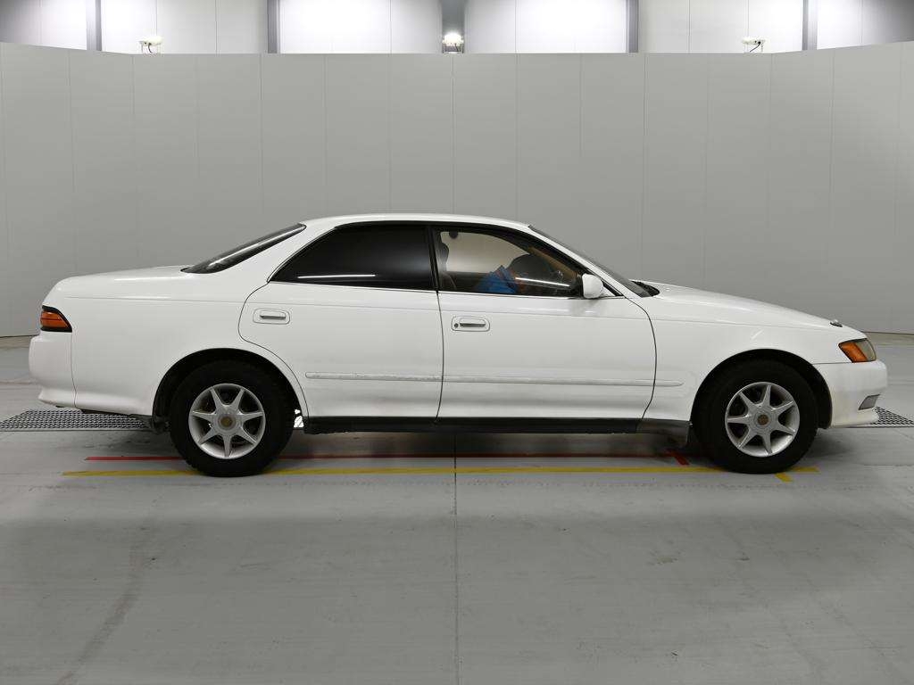 TOYOTA MARK II