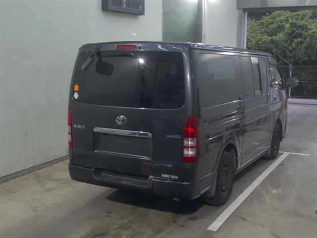 TOYOTA REGIUS ACE