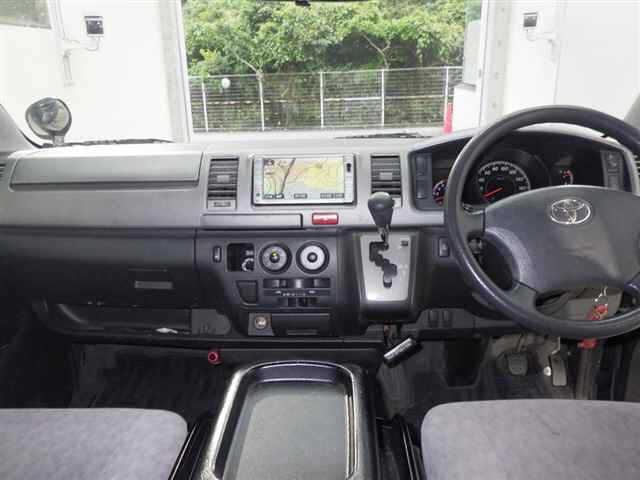 TOYOTA REGIUS ACE