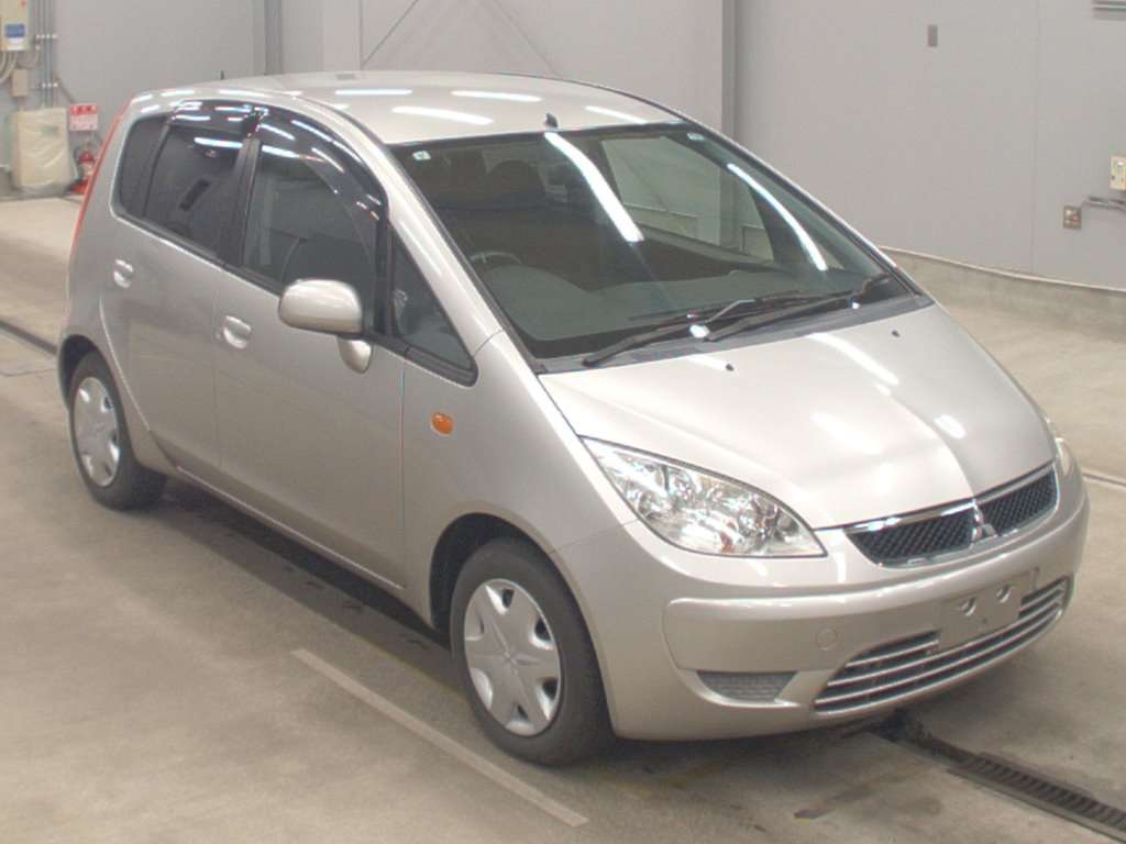 MITSUBISHI COLT