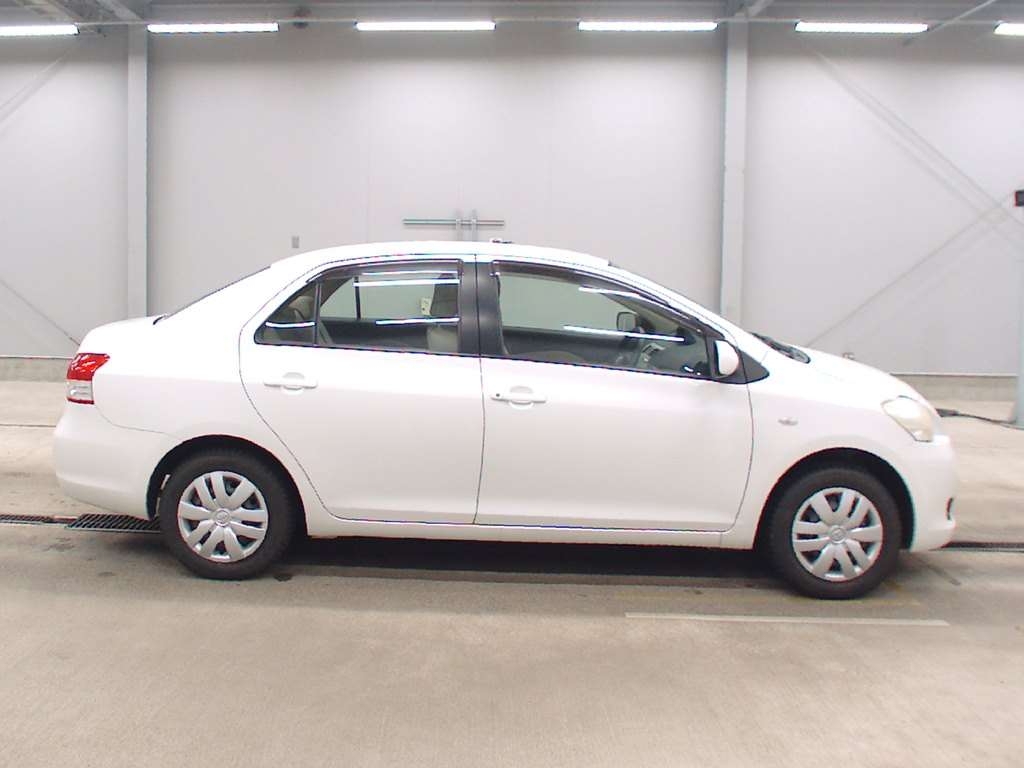 TOYOTA BELTA