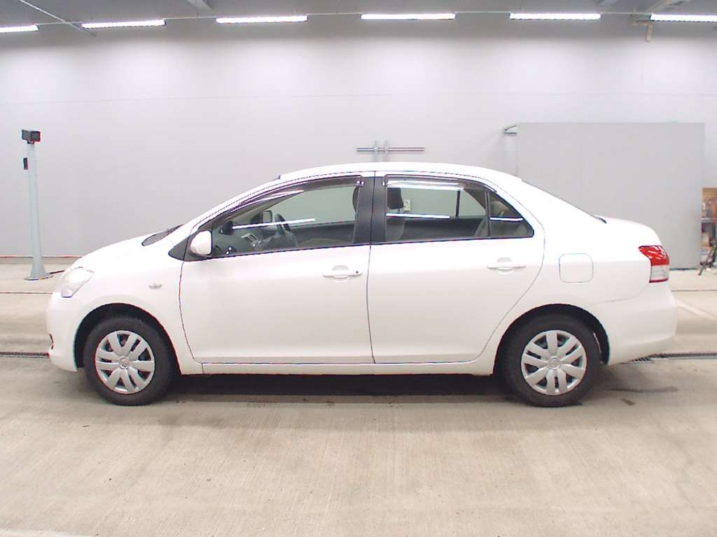 TOYOTA BELTA