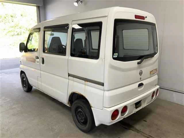 NISSAN CLIPPER