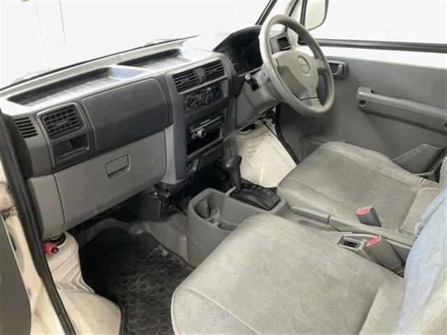 NISSAN CLIPPER