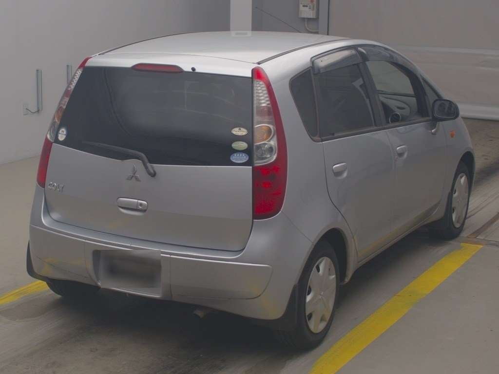 MITSUBISHI COLT