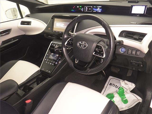 TOYOTA MIRAI