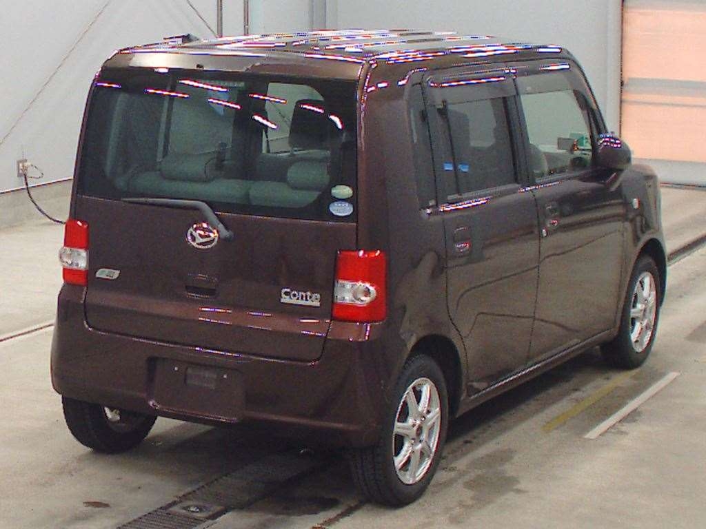 DAIHATSU MOVE CONTE