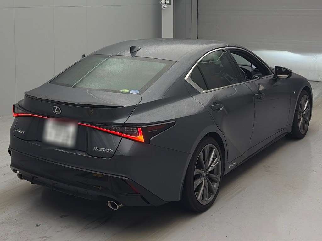 LEXUS IS300H