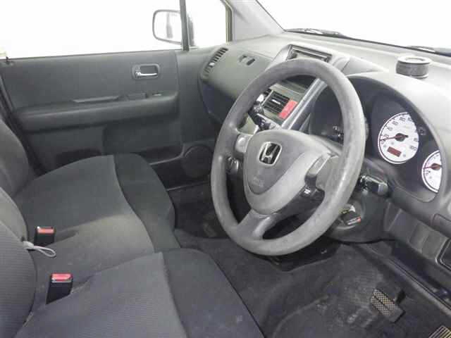 HONDA MOBILIO SPIKE