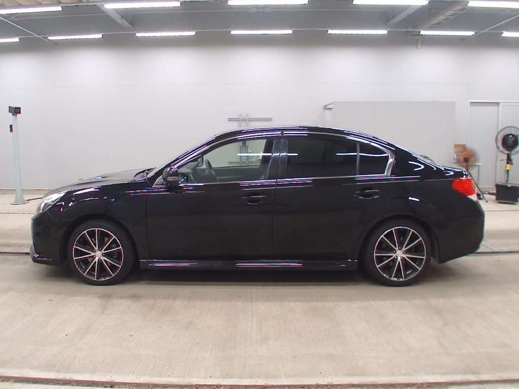 SUBARU LEGACY B4