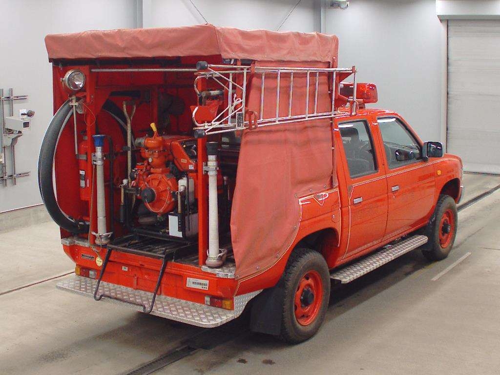 NISSAN DATSUN