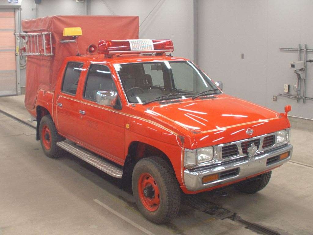 NISSAN DATSUN