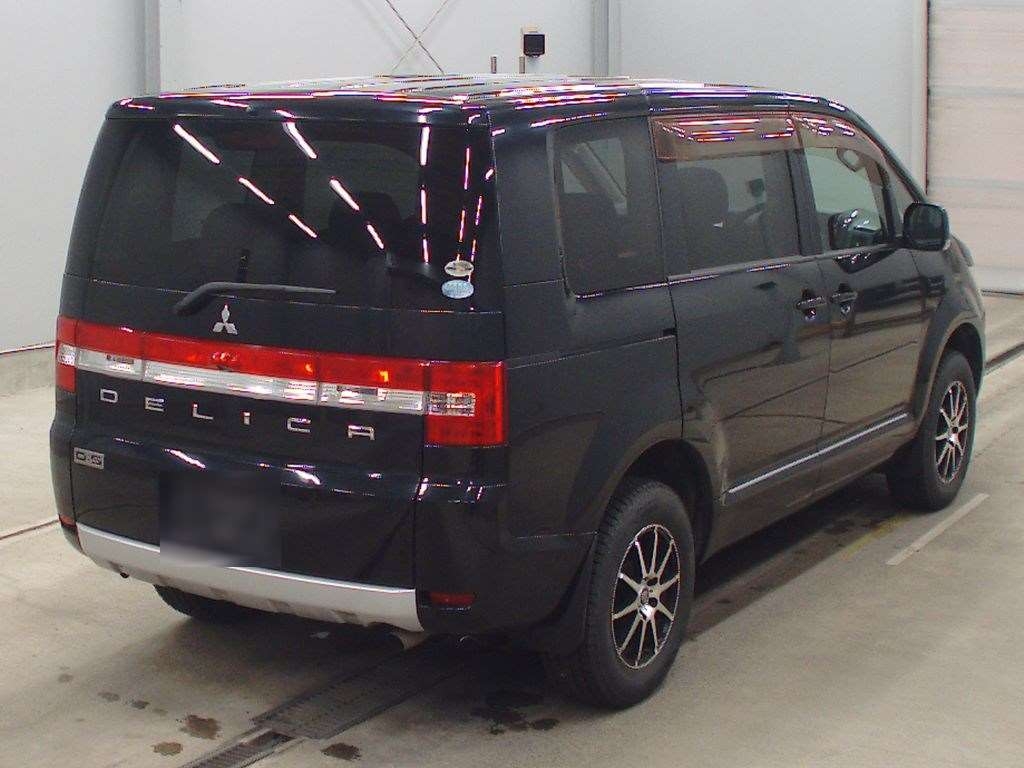 MITSUBISHI DELICA D:5