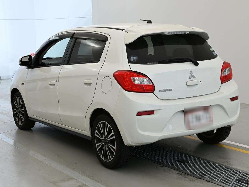 MITSUBISHI MIRAGE