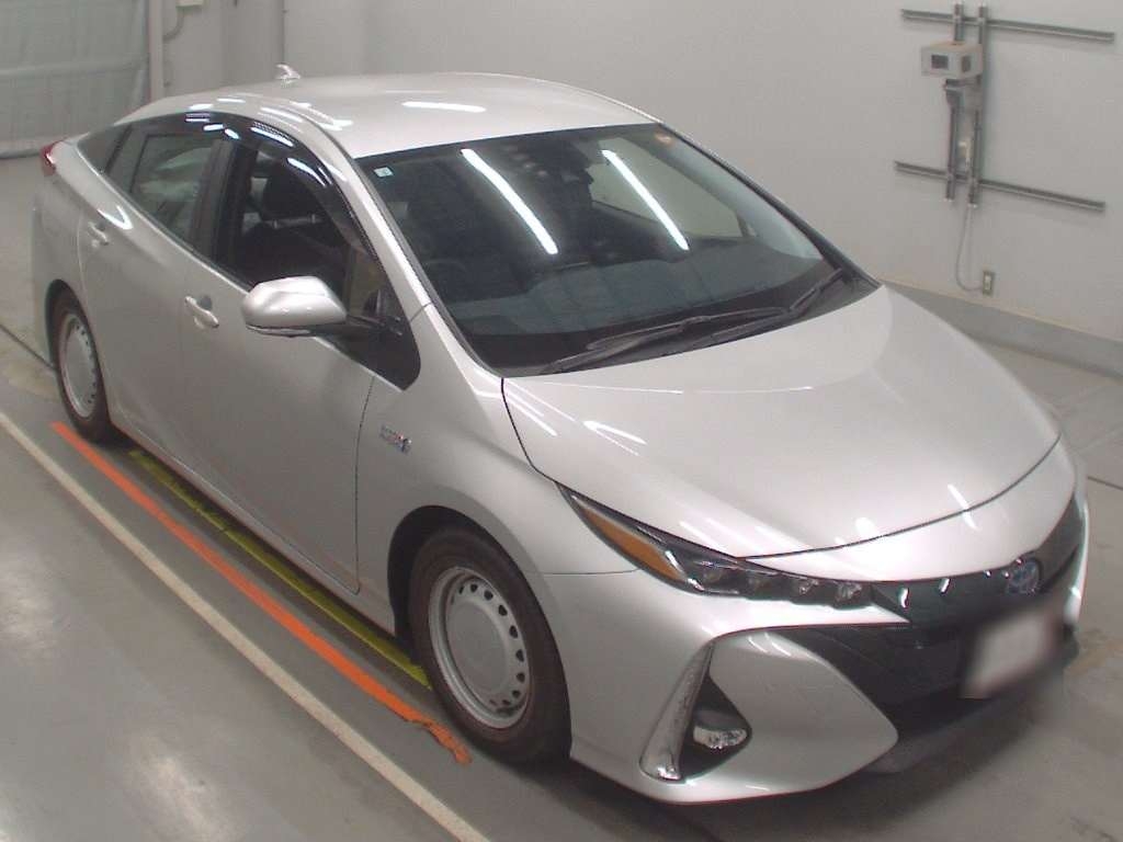TOYOTA PRIUS PHV