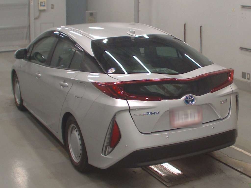TOYOTA PRIUS PHV