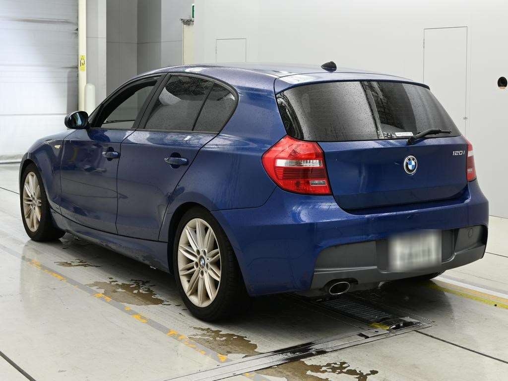 BMW 1-SERIES