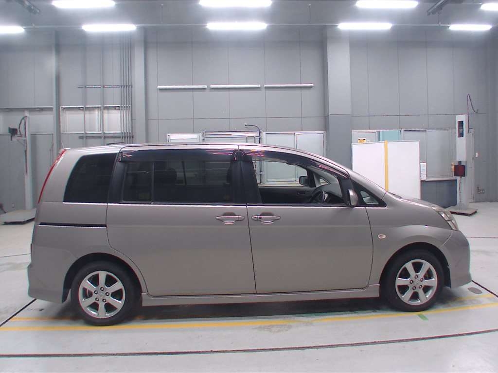 TOYOTA ISIS
