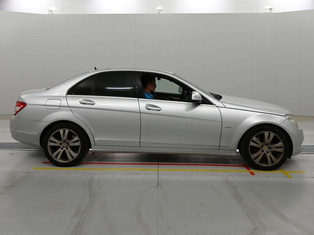MERCEDES-BENZ C-CLASS