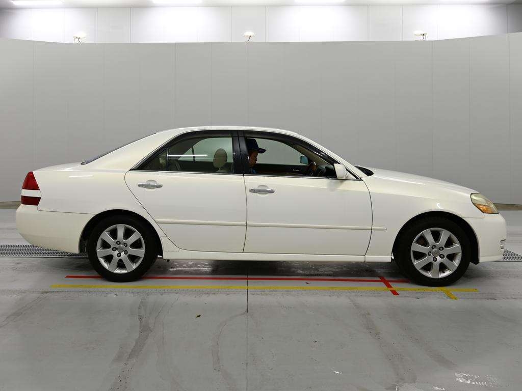 TOYOTA MARK II