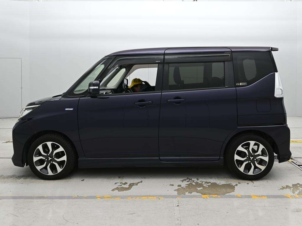 MITSUBISHI DELICA D:2