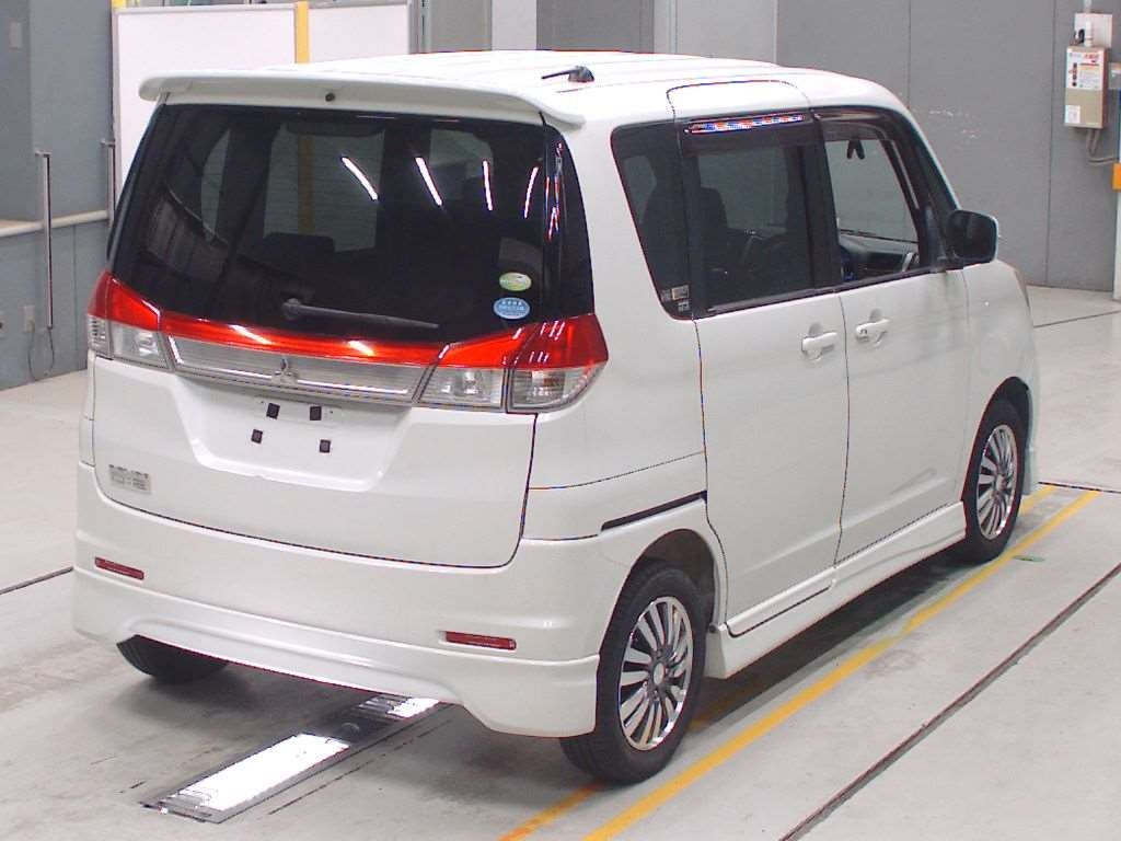 MITSUBISHI DELICA D:2