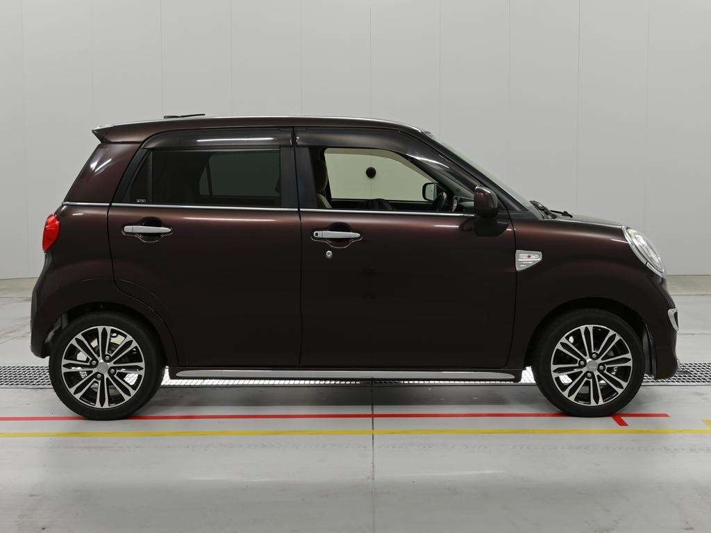 DAIHATSU CAST