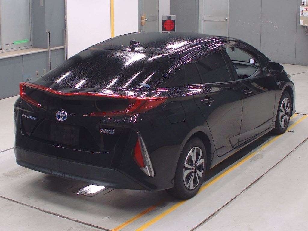 TOYOTA PRIUS PHV