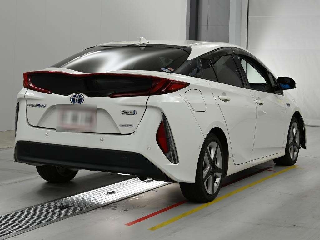 TOYOTA PRIUS PHV