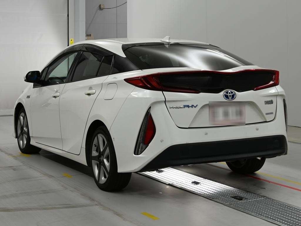 TOYOTA PRIUS PHV