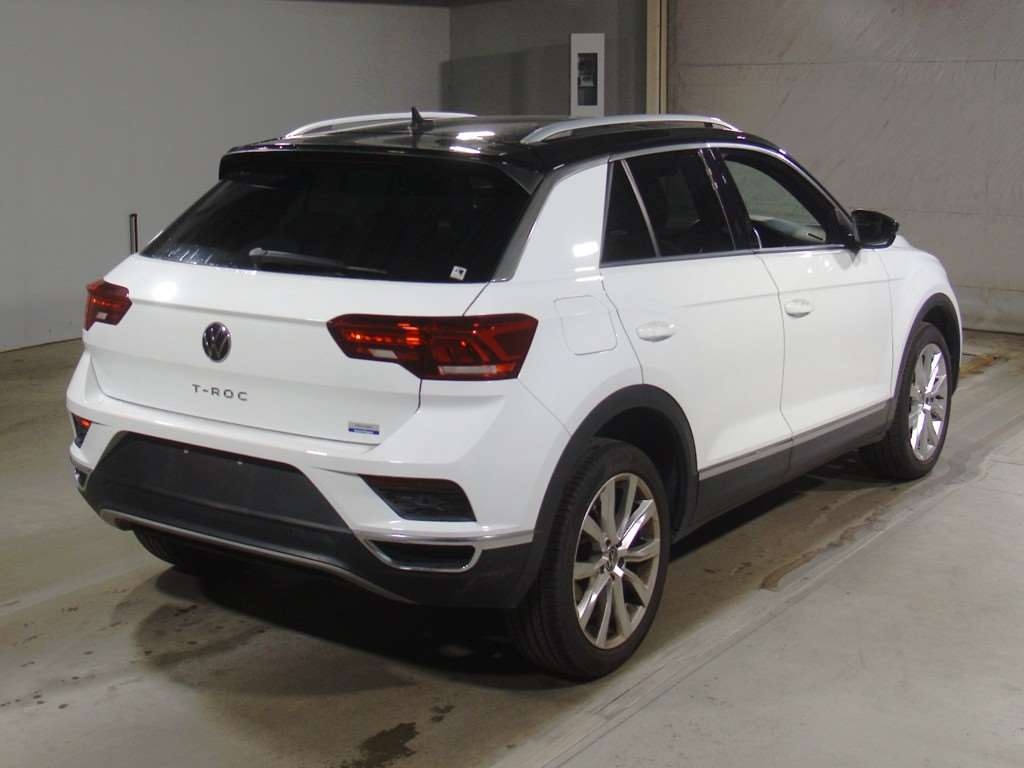 VOLKSWAGEN T-ROC