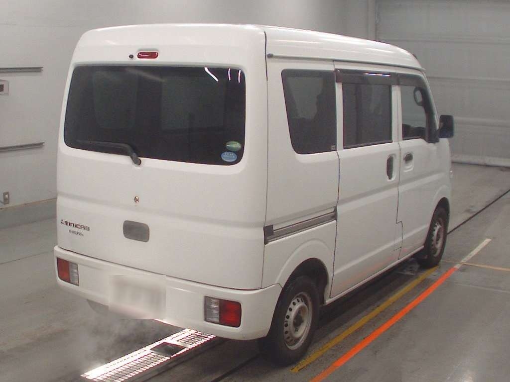 MITSUBISHI MINICAB