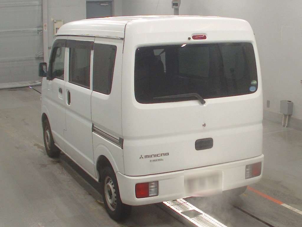 MITSUBISHI MINICAB