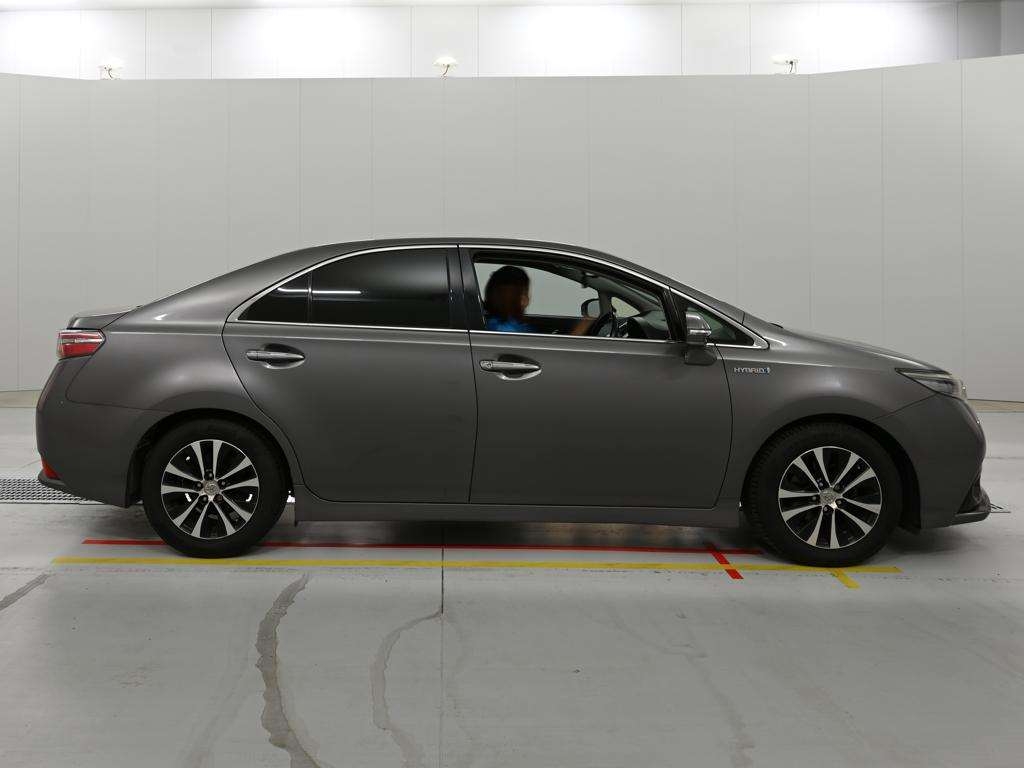 TOYOTA SAI