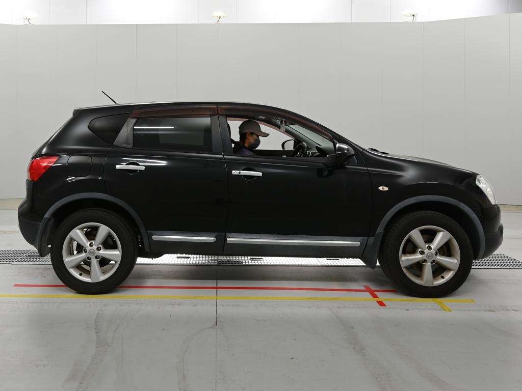 NISSAN DUALIS