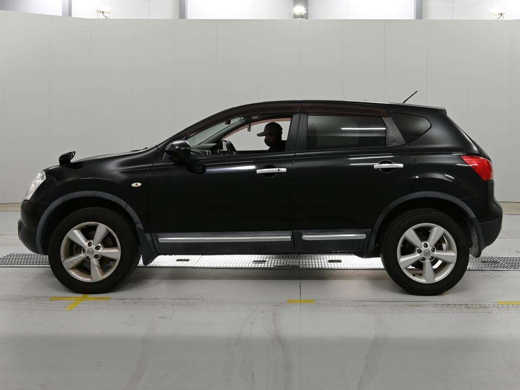 NISSAN DUALIS