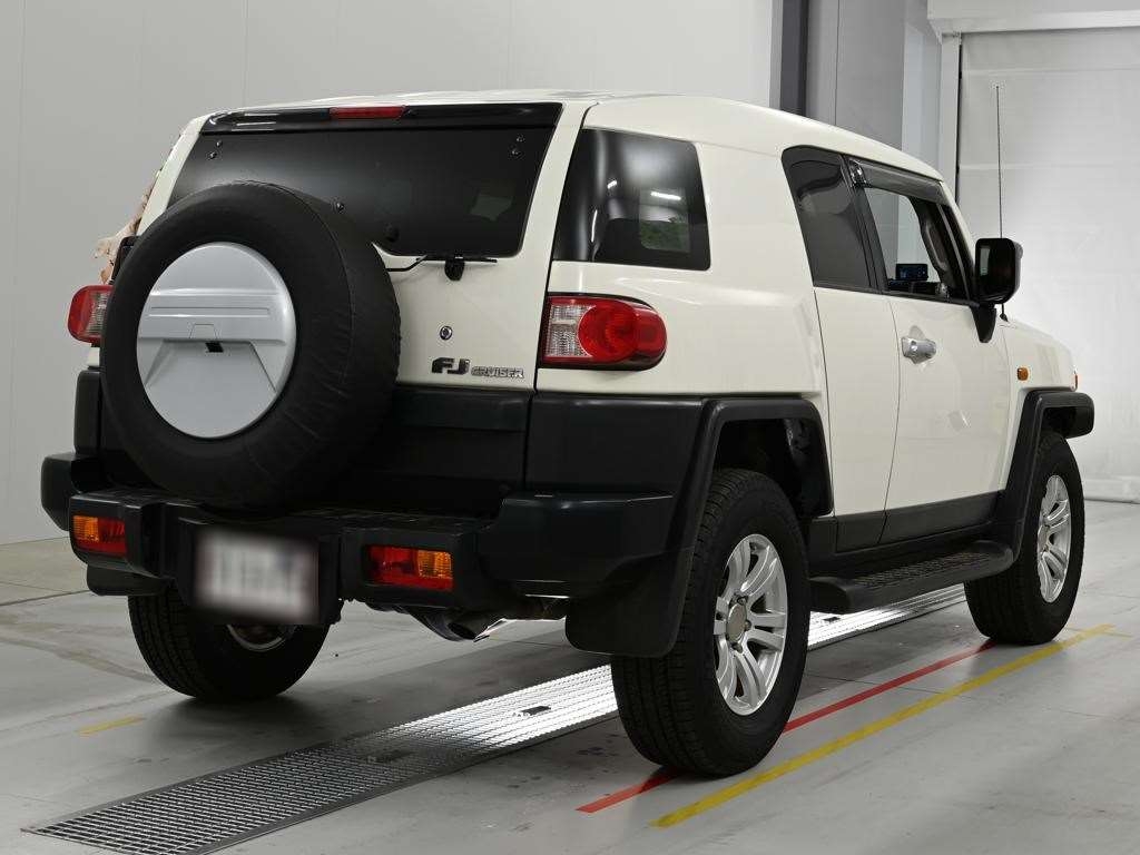 TOYOTA FJ CRUISER