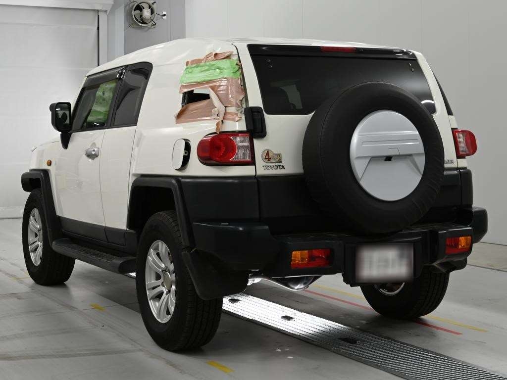 TOYOTA FJ CRUISER